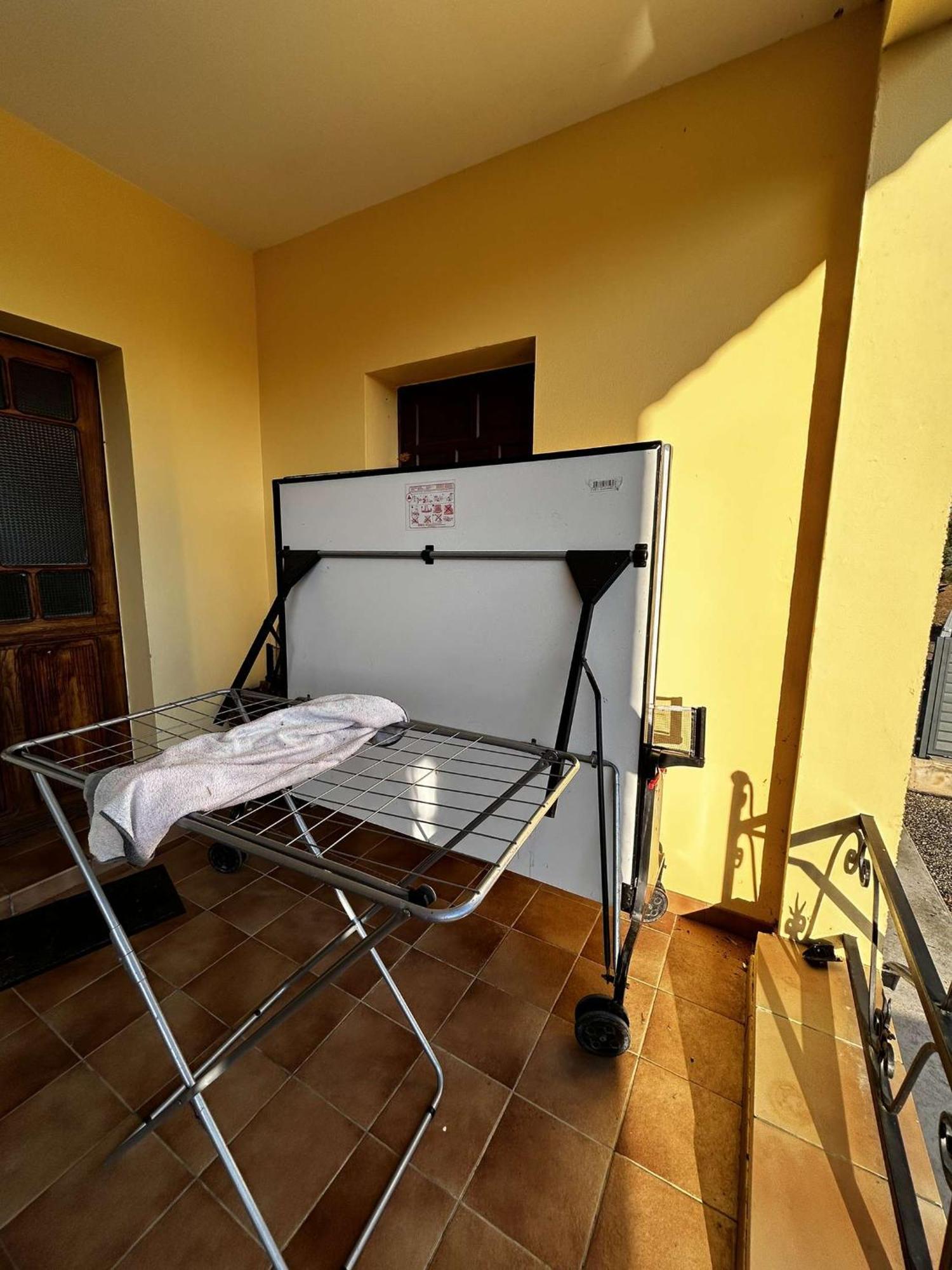 maison 10 personnes à la campagne dans une ferme fruitière uniquement à la semaine Montbarla Esterno foto